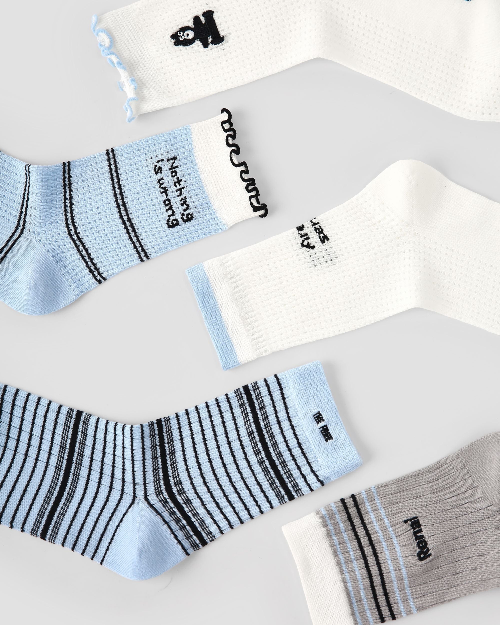 禮盒組 女款中筒襪 藍灰波浪圖案 休閒日常