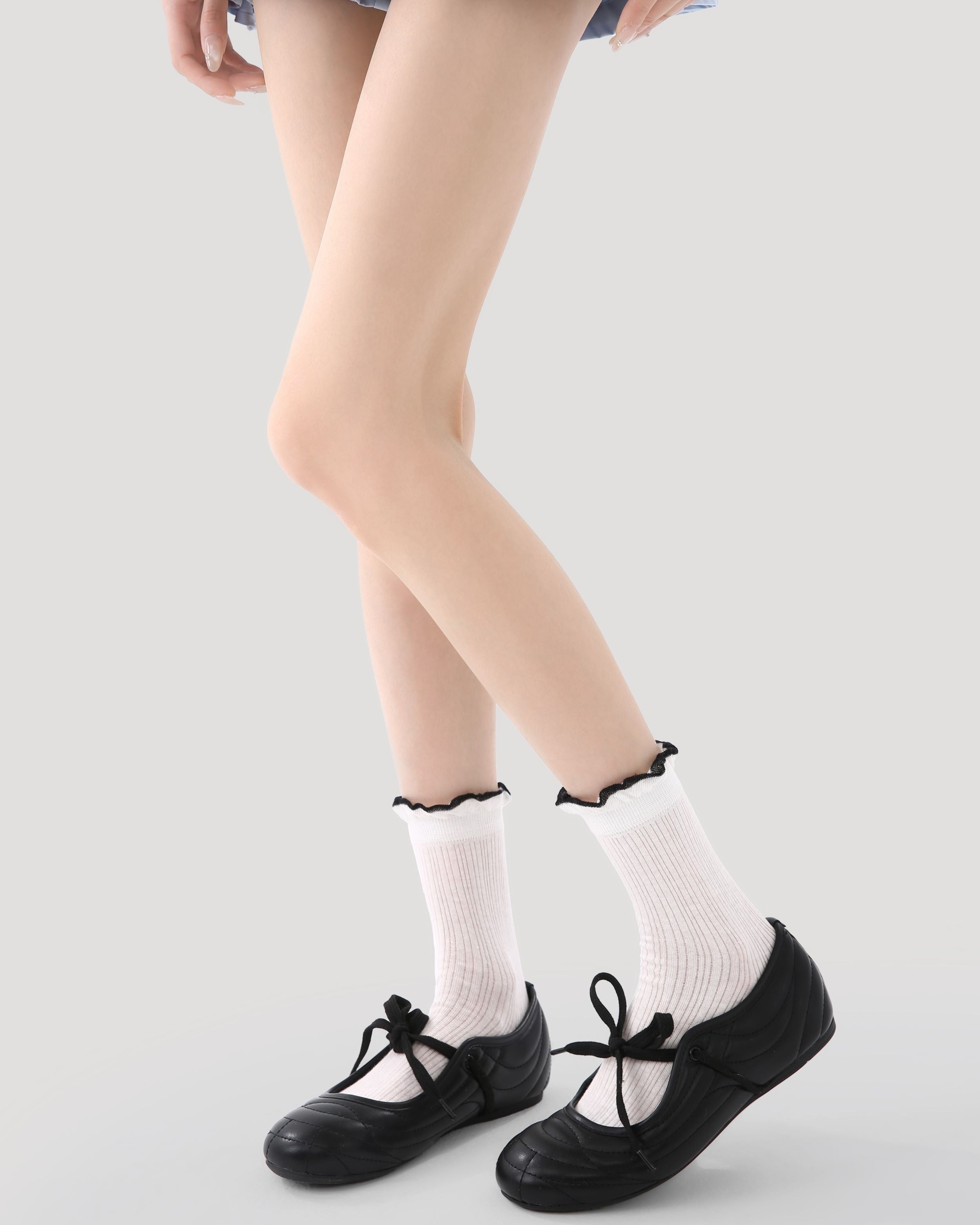 禮盒套組 女款中筒襪 灰調低語波點 極簡襪子