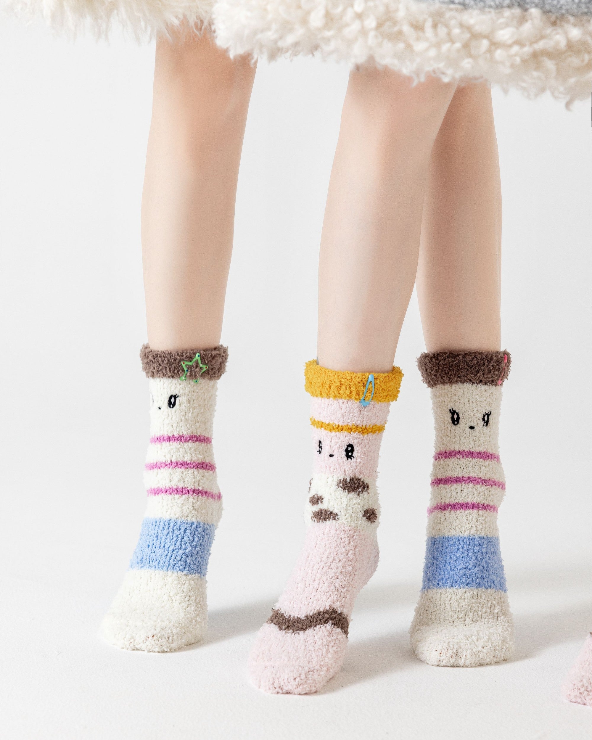 Perfect Bangs Fuzzy Floor Crew Socks