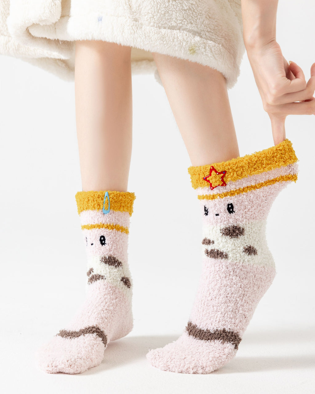 Perfect Bangs Fuzzy Floor Crew Socks