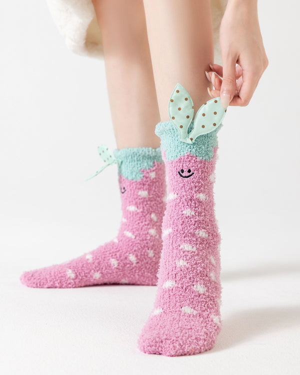 Polka Dot Leaf Fuzzy Floor Crew Socks