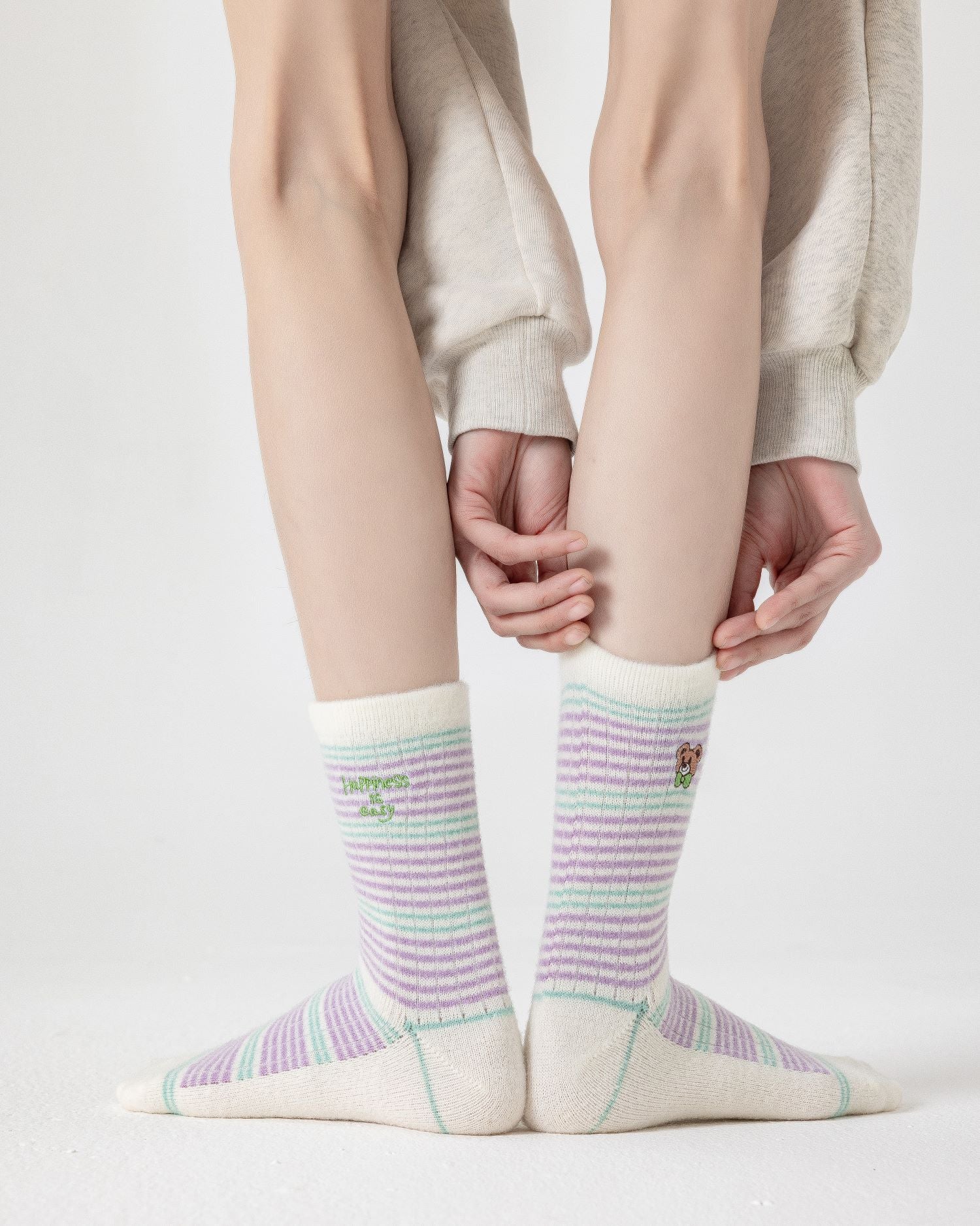 Women Crew Socks Embroidery Bear Series Fuzzy Warm Cozy Indoor Non Slip Socks