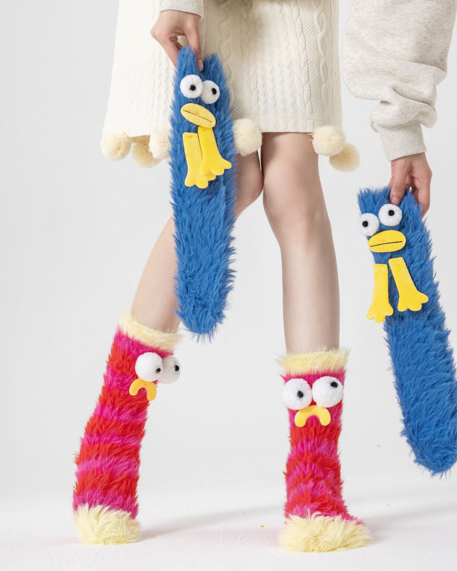 女款中筒襪子趣味人物系列彩色毛絨加厚休閒襪子