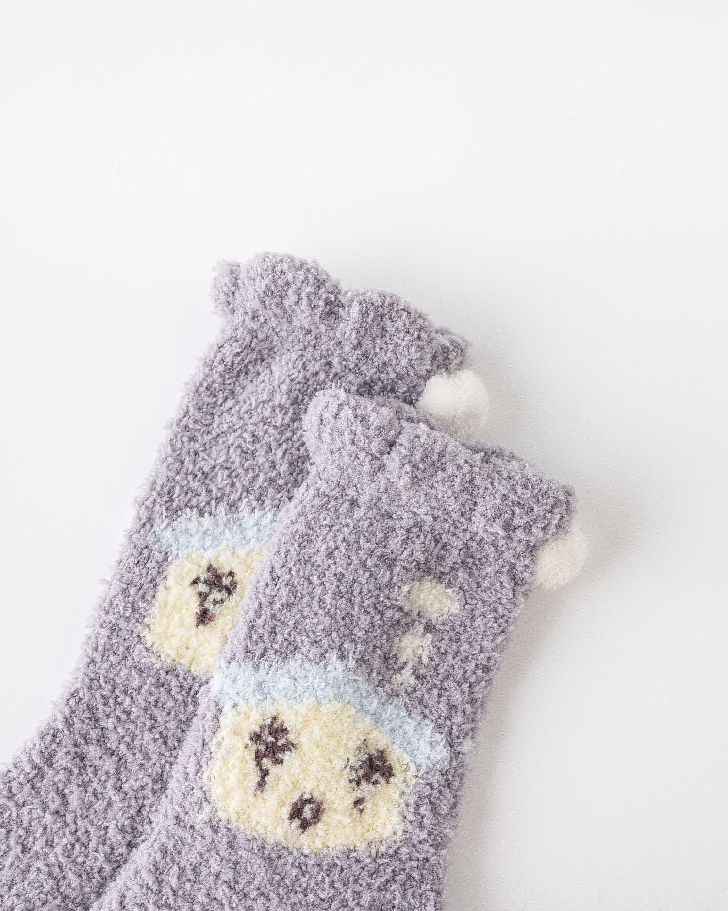 여성 크루 양말 하우스 시리즈 보송보송하고 따뜻하며 포근한 실내용 미끄럼 방지 양말