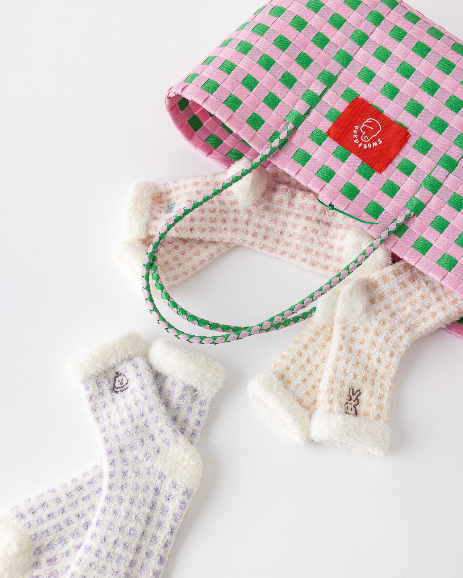 여성 크루 양말 체크 그리드 시리즈 보송보송하고 따뜻한 실내 양말