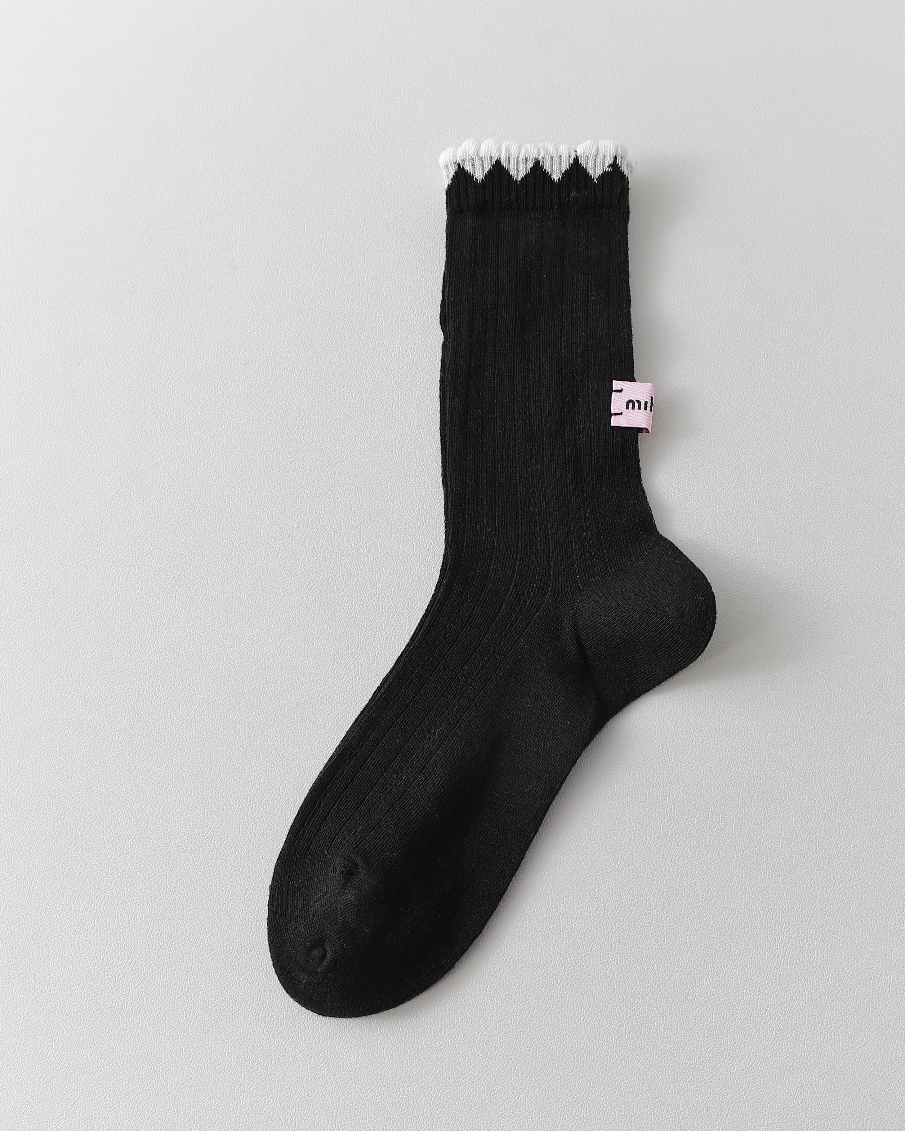 女款中筒襪子荷葉邊襪口後跟標籤時尚舒適