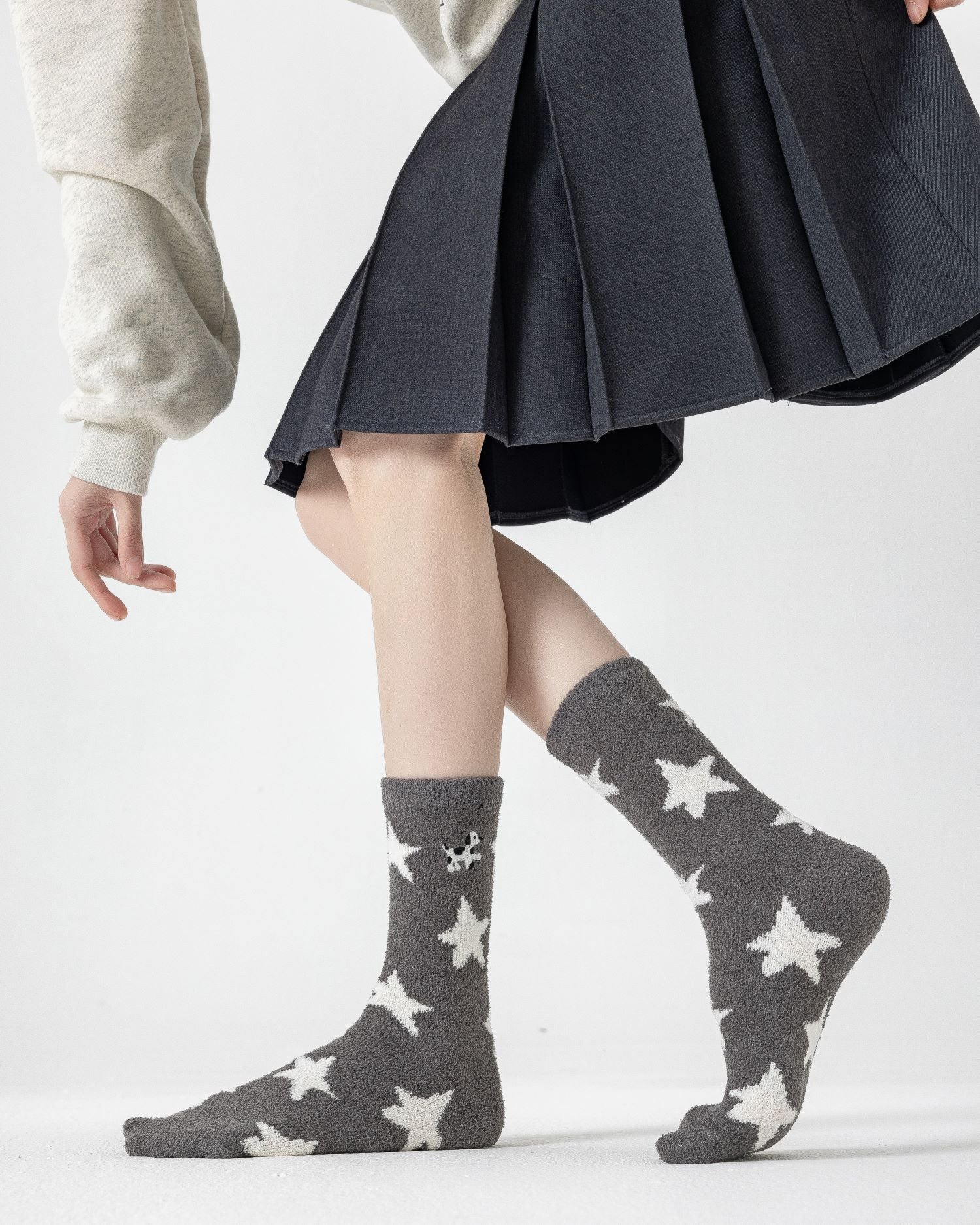 여성 크루 양말 별이 빛나는 하늘 시리즈 보송보송하고 따뜻하며 포근한 미끄럼 방지 홈웨어