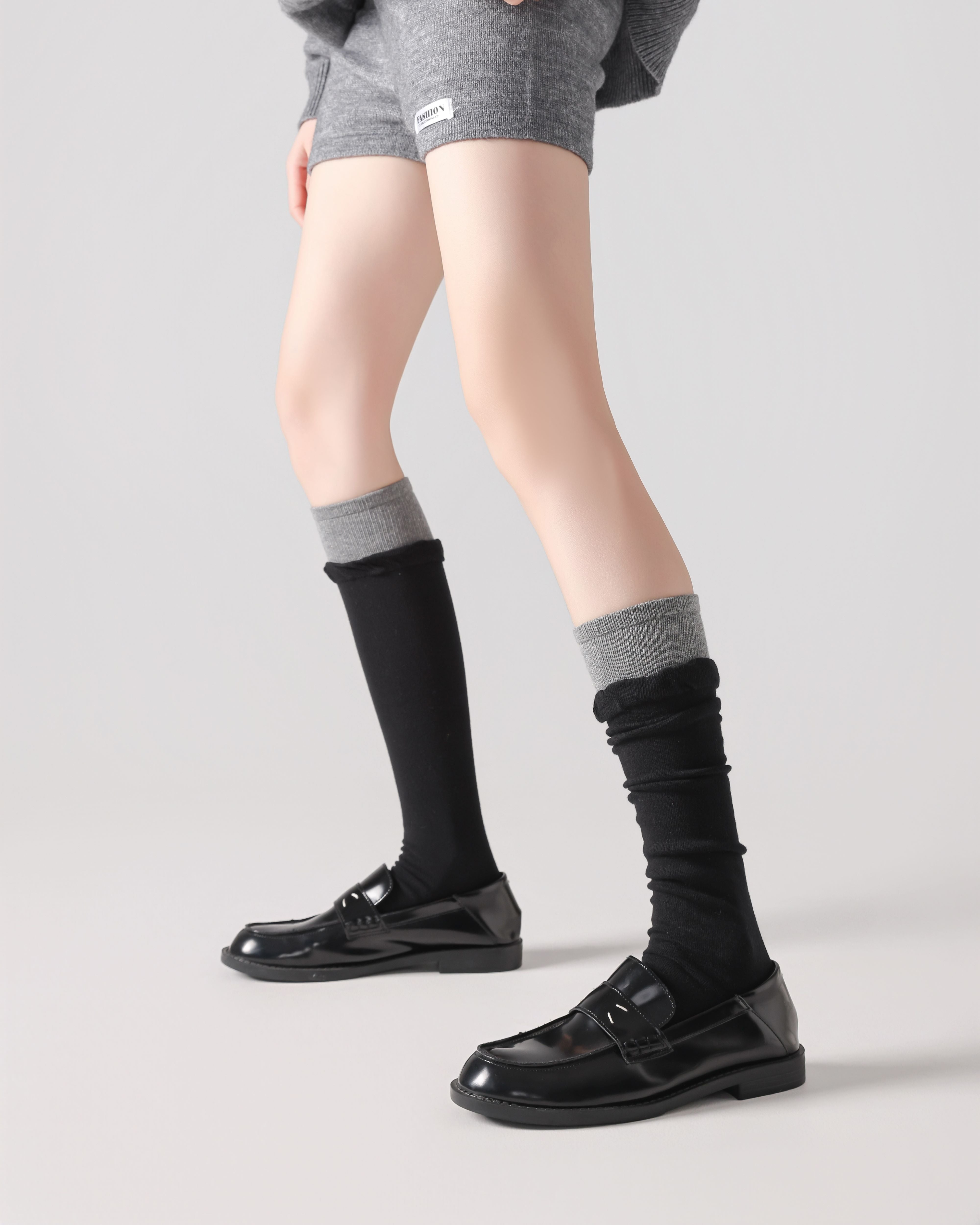 Women Two Tone Striped Knee High Socks Soft Warm Comfortable