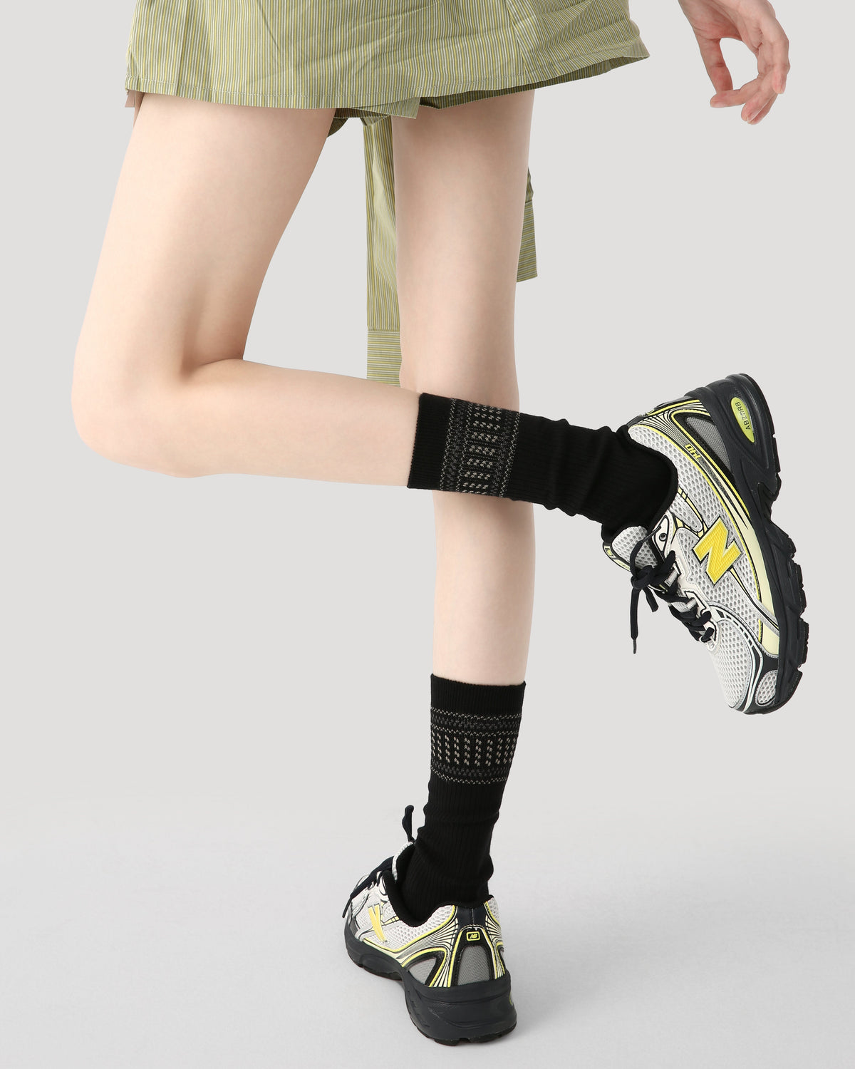 Women Crew Socks Solid Color Ribbed Jacquard Cotton Classic