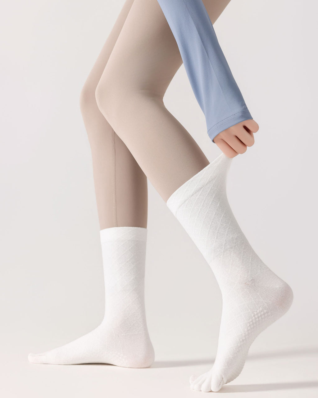 Womens Five Toe Crew Socks Diamond Pattern Grip Non Slip Ribbed Combed Cotton