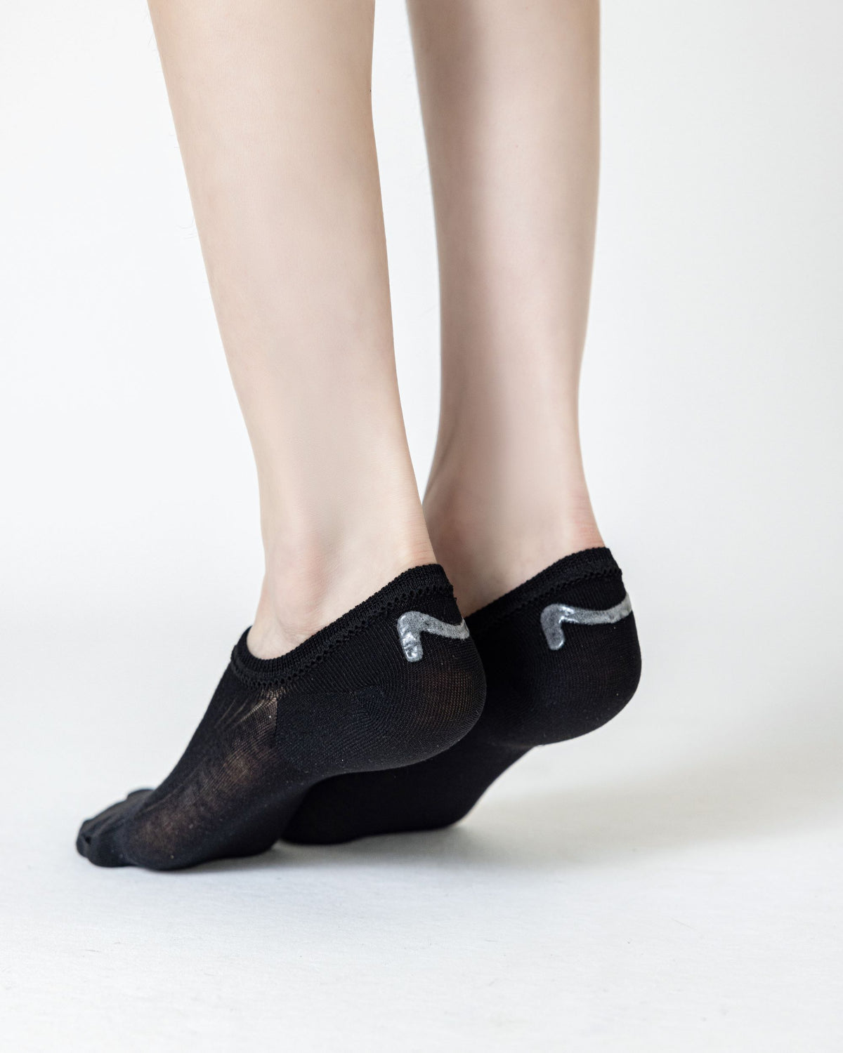 Womens No Show Socks Mulberry Silk Blend Cooling Comfortable Fashion Styling