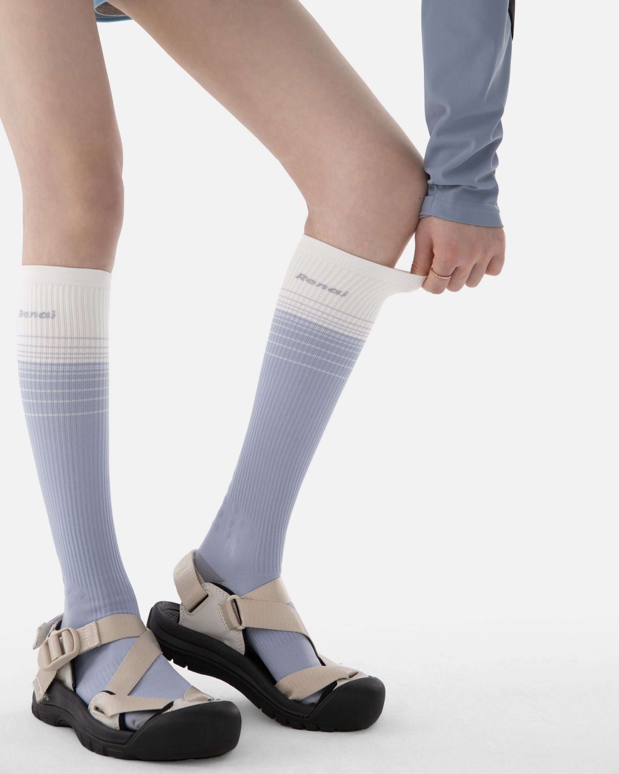 Womens PLA Sports Knee High Socks Breathable Ribbed Athletic Socks