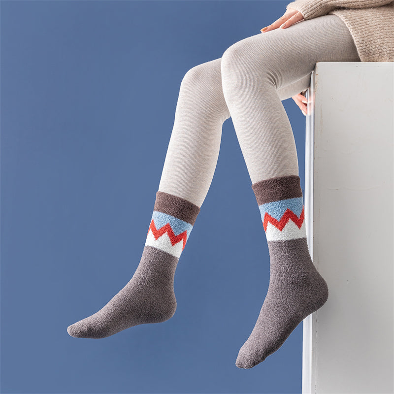 Sweetnana コージークルーソックス for Women & Men, 超ソフトなふわふわチューブソックス、エスニックスタイル、冬の快適さと暖かさに最適