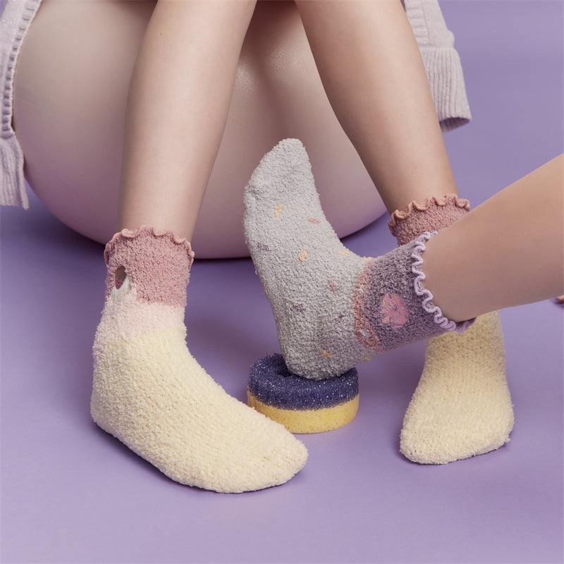 Sweetnana コージーファジークルーソックス for Women, 厚手の滑り止めソックス, かわいい冬用ストッキング, 柔らかく暖かいスリッパソックス, 3パックで追加の快適さ