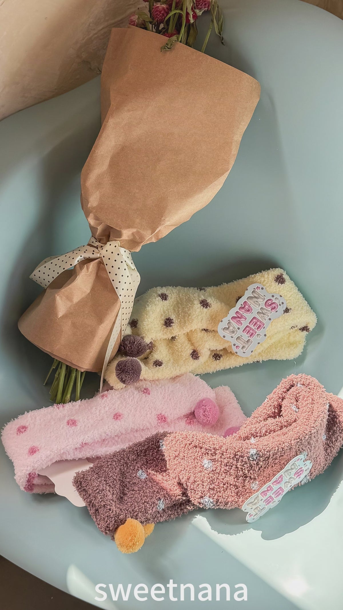 Pom Pom Dot Cozy Knee High Socks